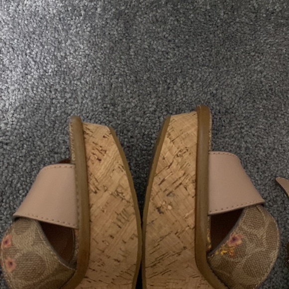 Coach wedge heels worn once. very good condition - Picture 8 of 10
